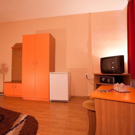 Filo Hotel Георгени Екстериор снимка