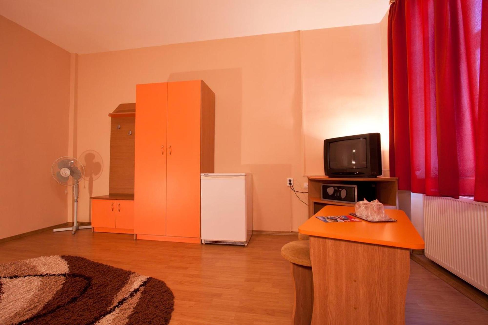 Filo Hotel Георгени Екстериор снимка