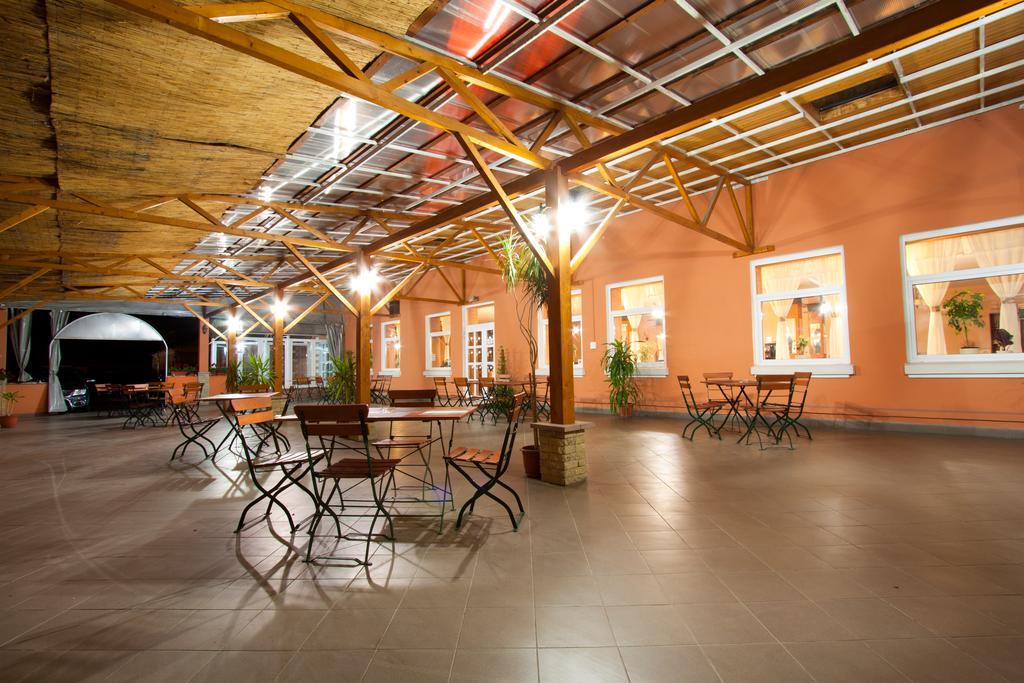Filo Hotel Георгени Екстериор снимка